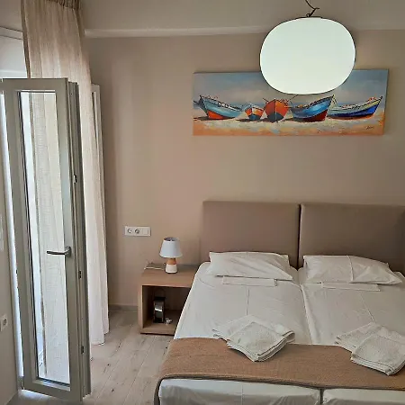 Minimalistic Studio Apartments Heraklion  Exterior photo